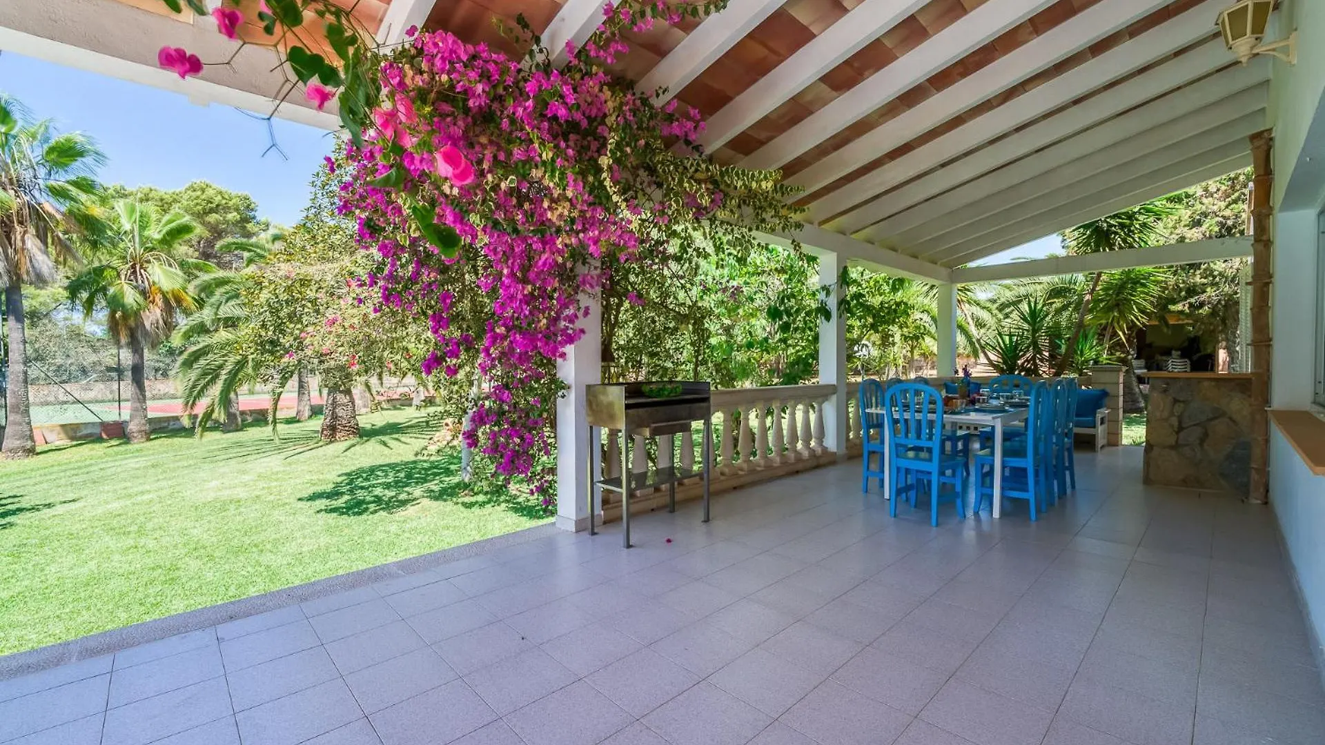 Ideal Property Mallorca - Casa Bonita Campos  España